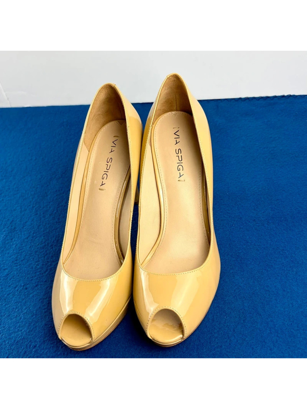 Via Spiga Tan Patent Leather Sandal Pumps Size 8.5